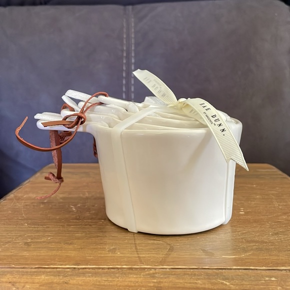 Rae Dunn White Ceramic Brown Leather Tie Handled Measuring Cups Set of 4 (14) - Picture 3 of 6